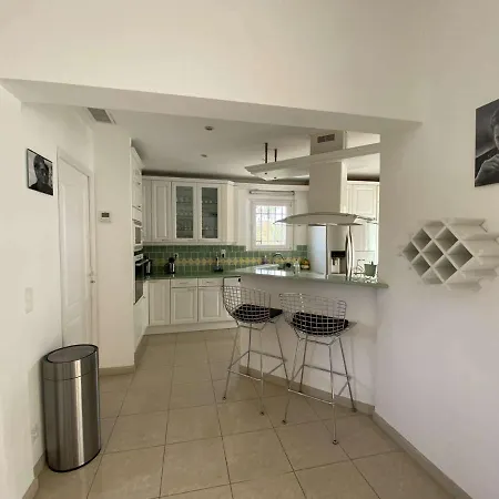 Maison Sainte-Maxime, 8 Pieces, 8 Personnes - Fr-1-226-459