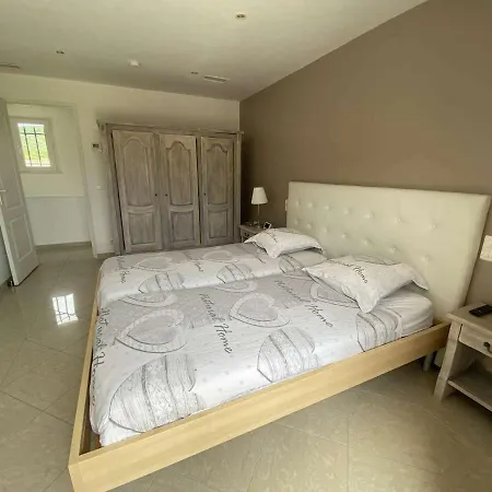 Casa de Férias Maison Sainte-Maxime, 8 Pieces, 8 Personnes - Fr-1-226-459